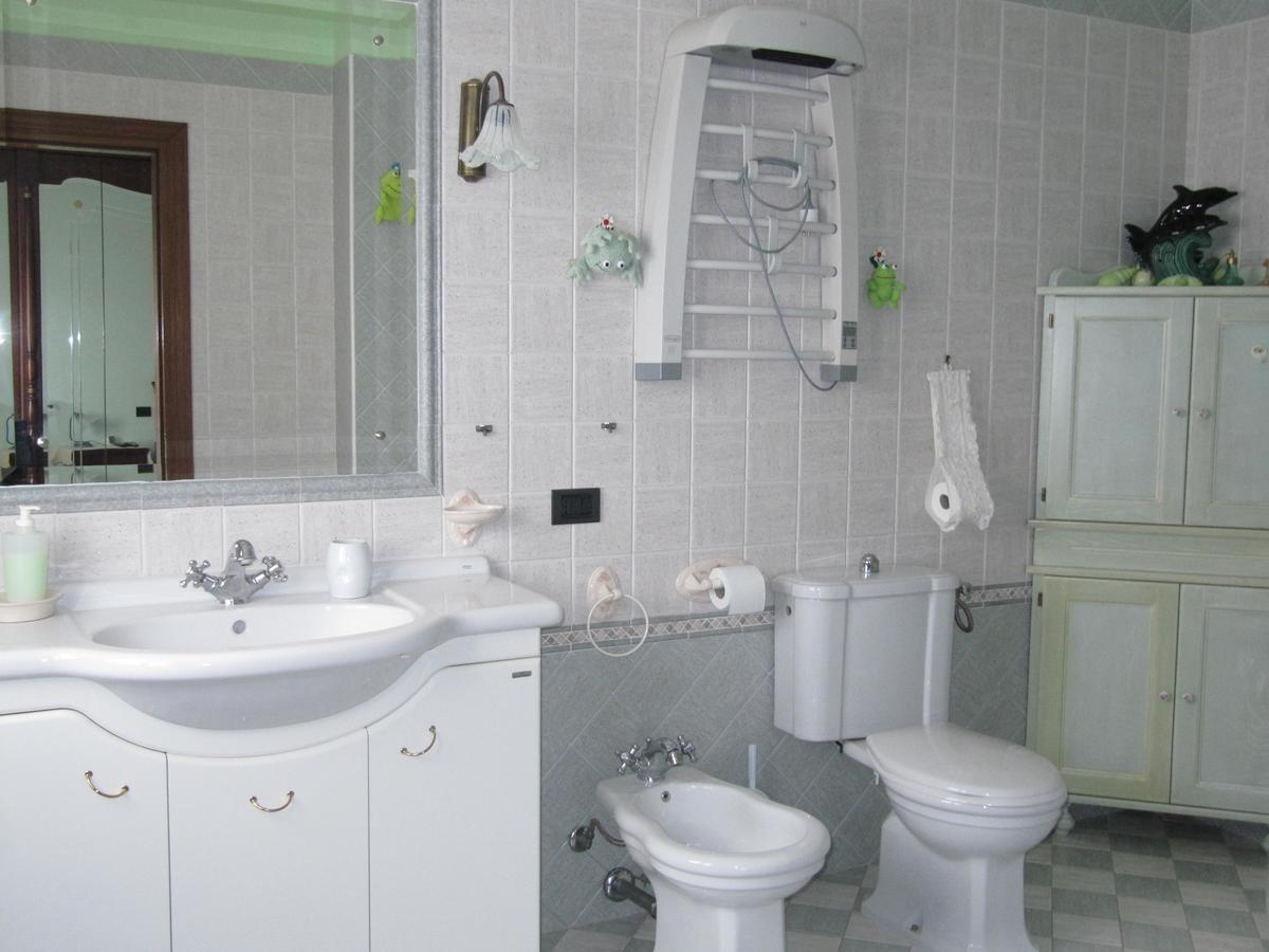 Uras Il Portico B&B 외부 사진