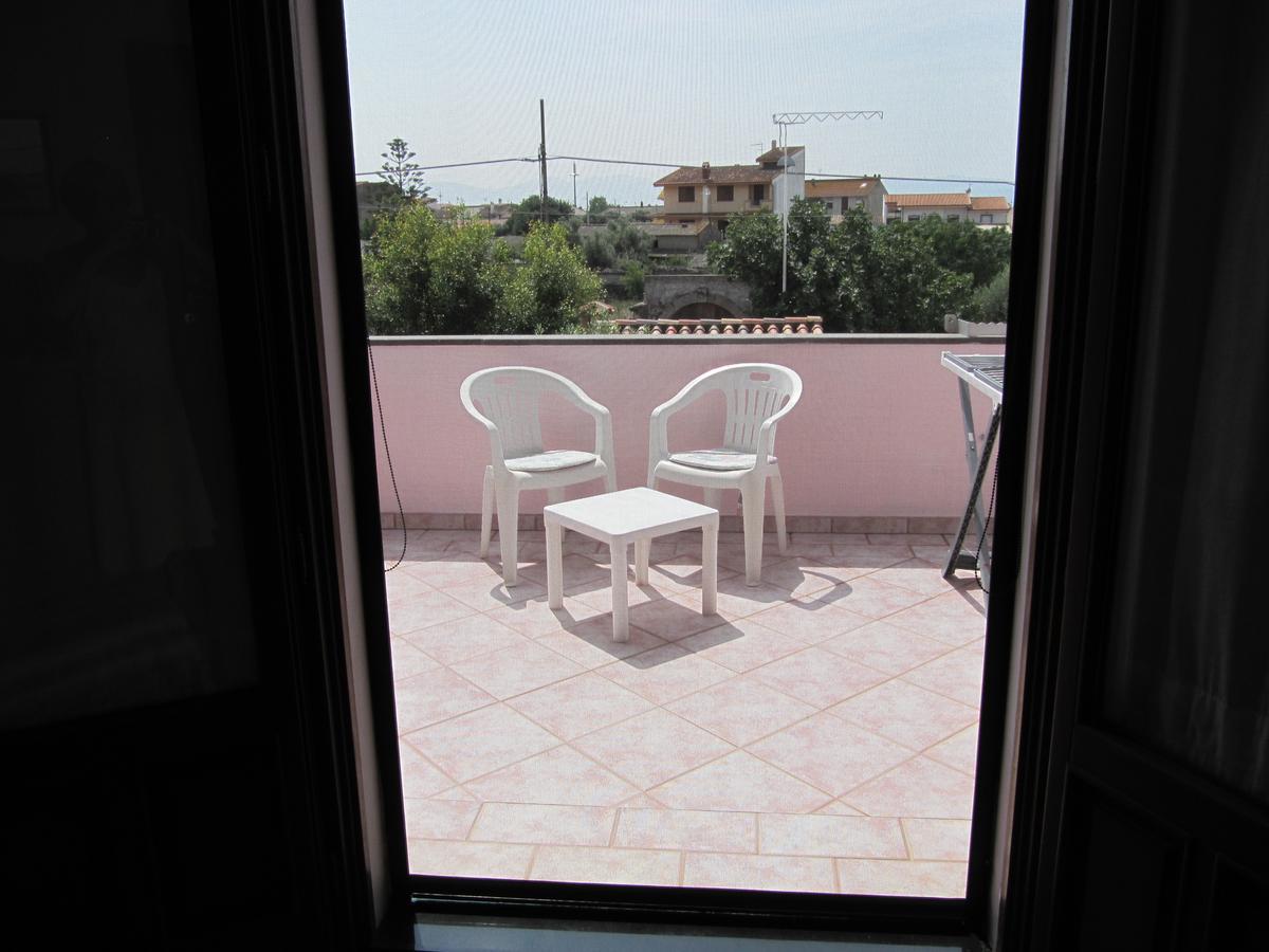 Uras Il Portico B&B 외부 사진