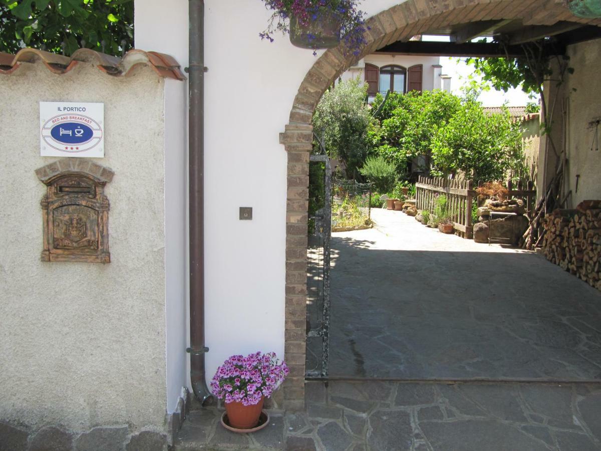 Uras Il Portico B&B 외부 사진